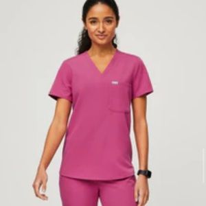 Figs scrub top small